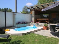 malý bazén v penzionu Čtyřkoly